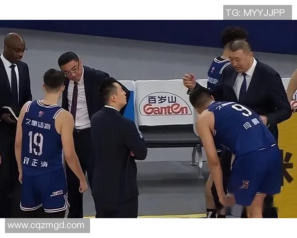 蔚山现代与全北现代激战正酣比分悬念不断引发球迷热议